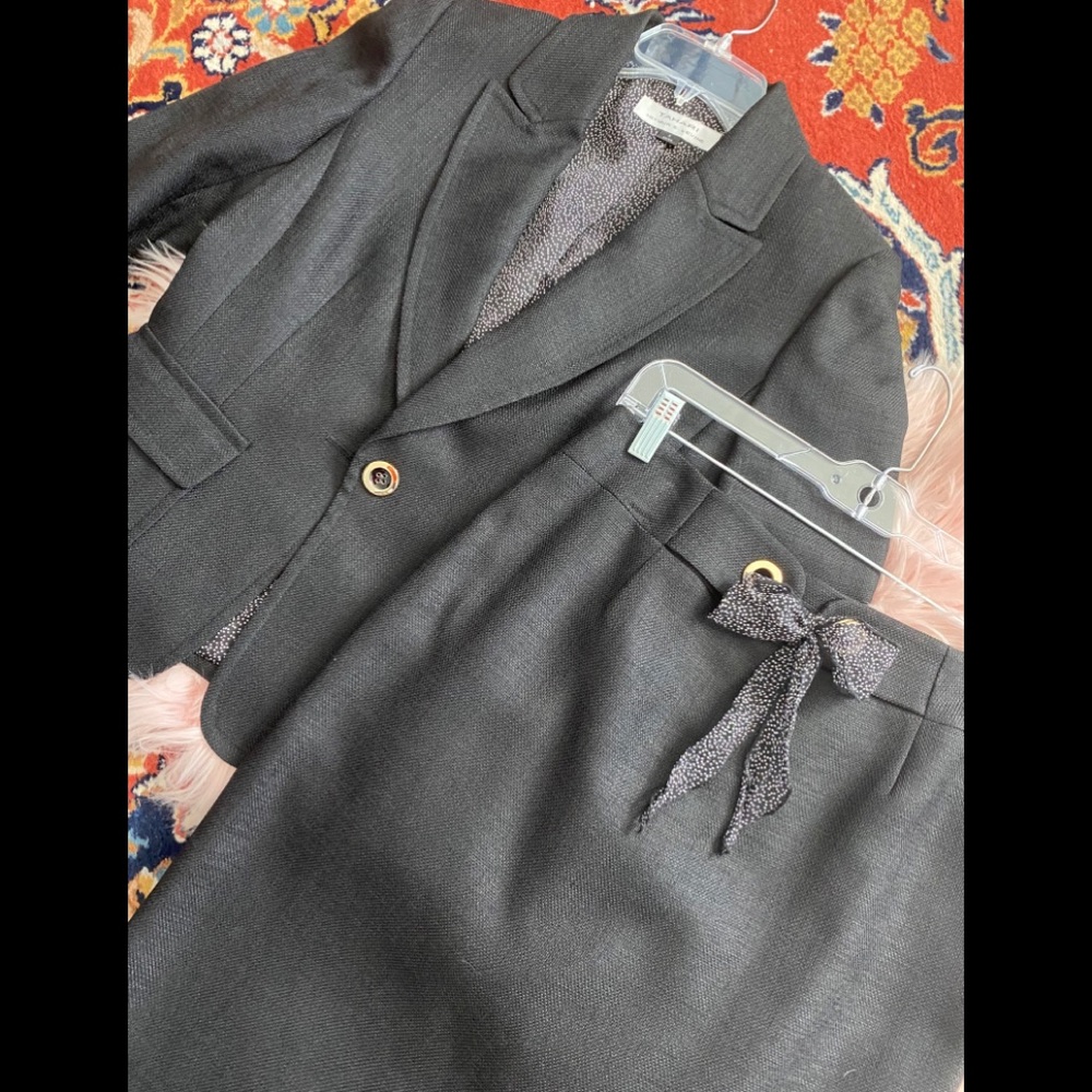 NWT ✨TAHARI Arthur S. Levine Suit Black